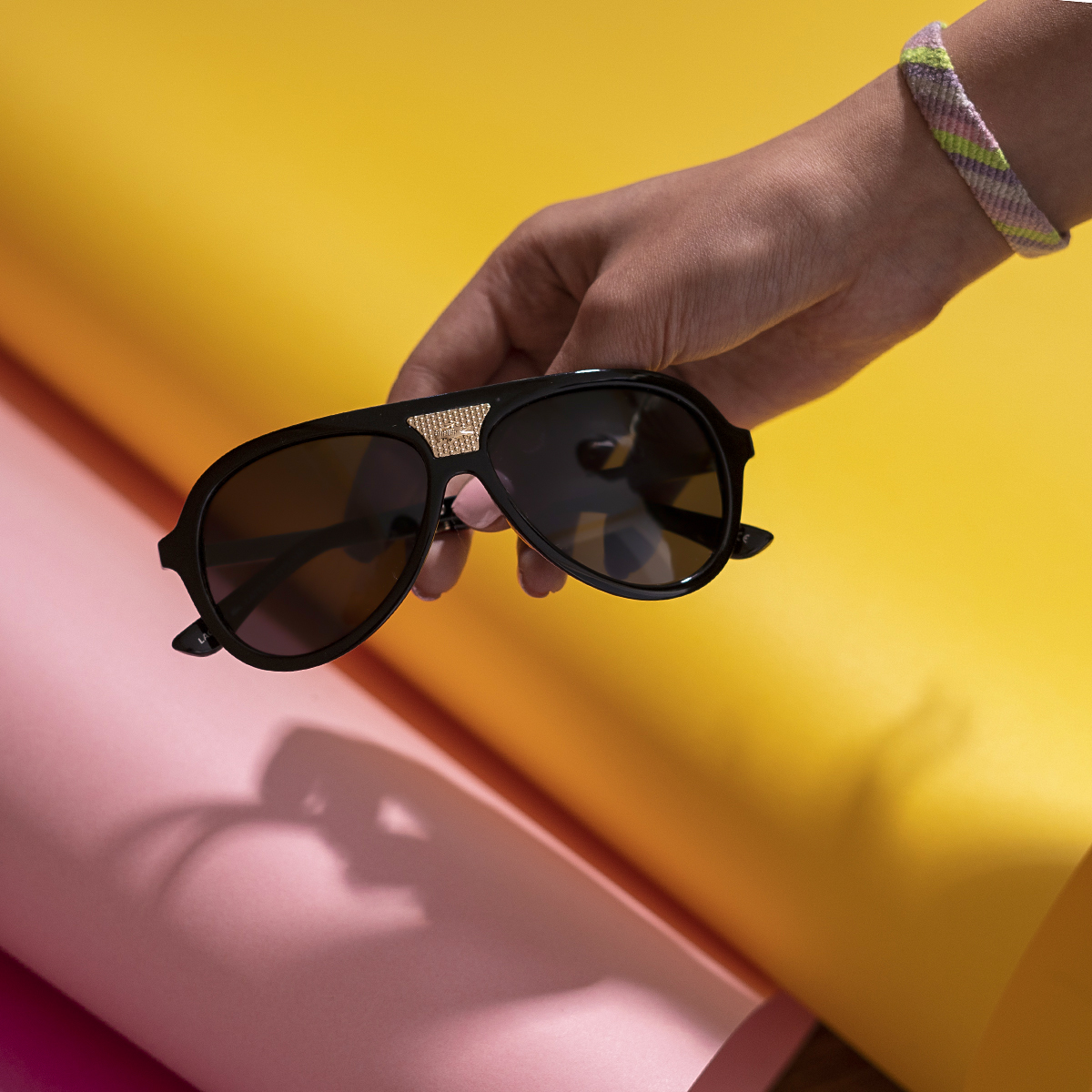 عينك آفتابي LACOSTE مشكي براق