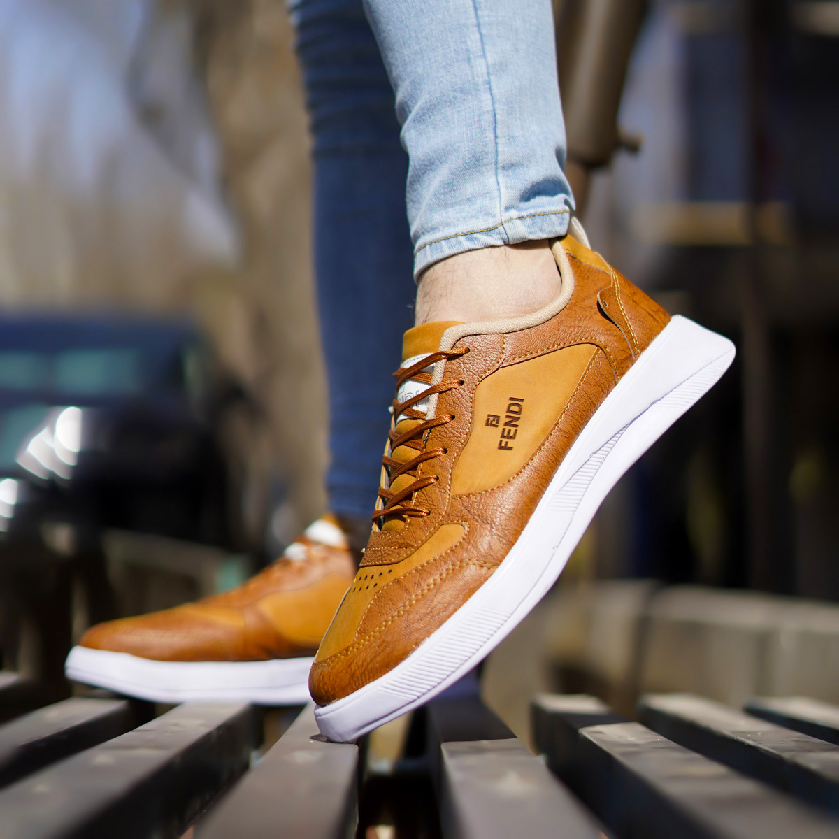 کفش فندی عسلی مردانه مدل Vidash