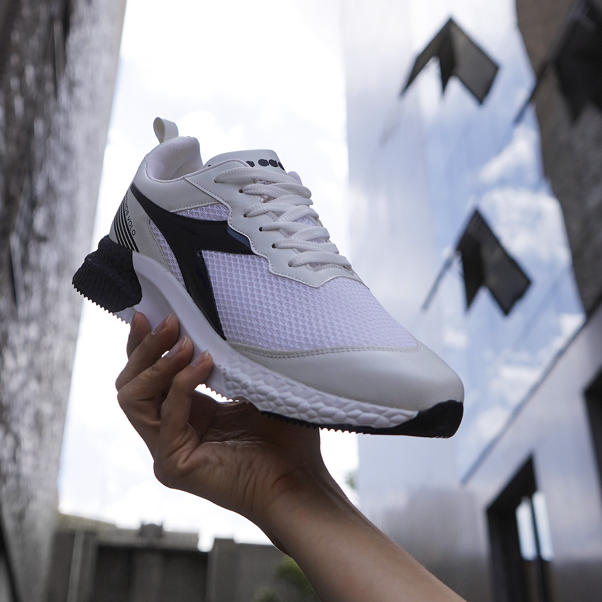 کفش مردانه Diadora مدل S500 رنگ سفید