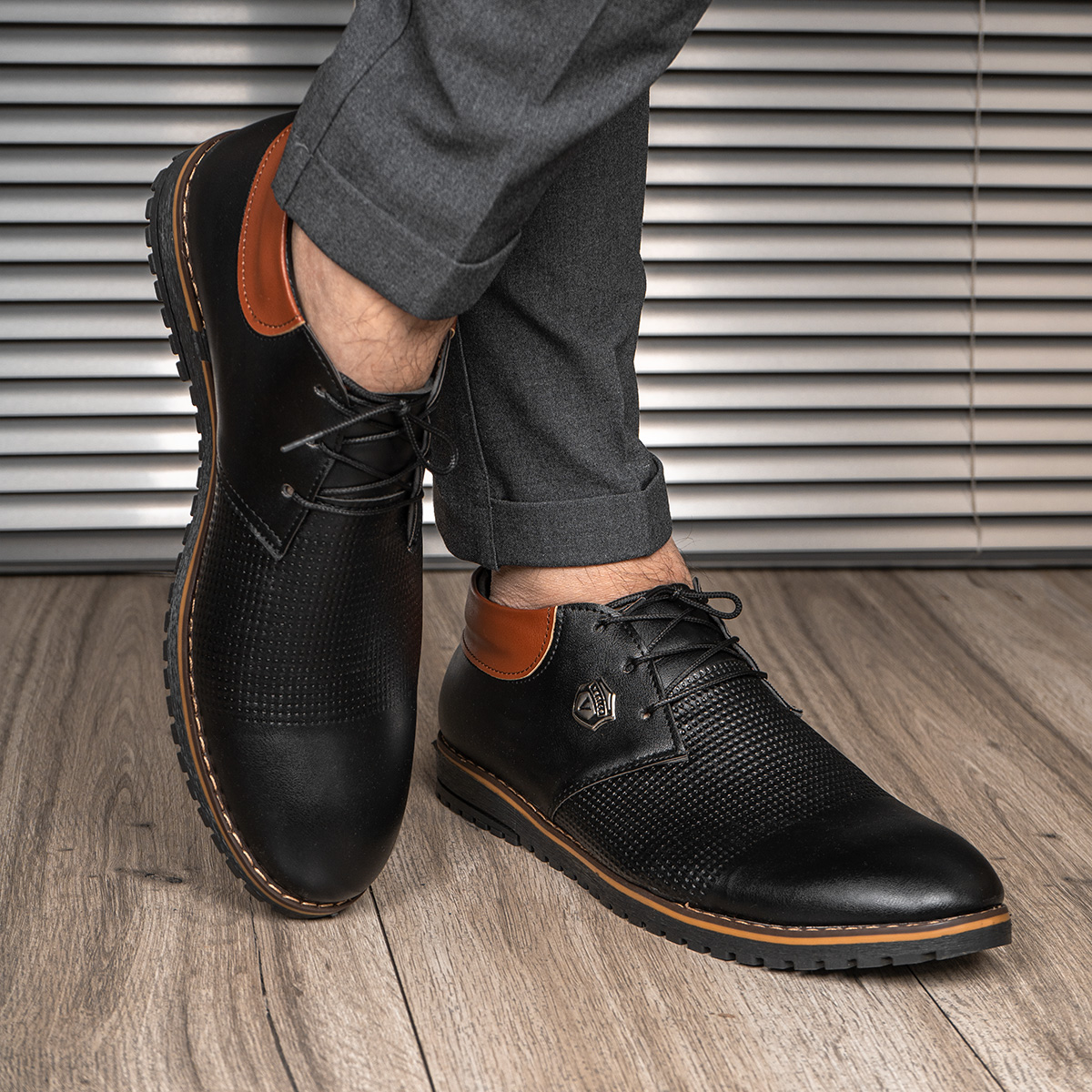 کفش تخت مردانه سوزنی مدل victor