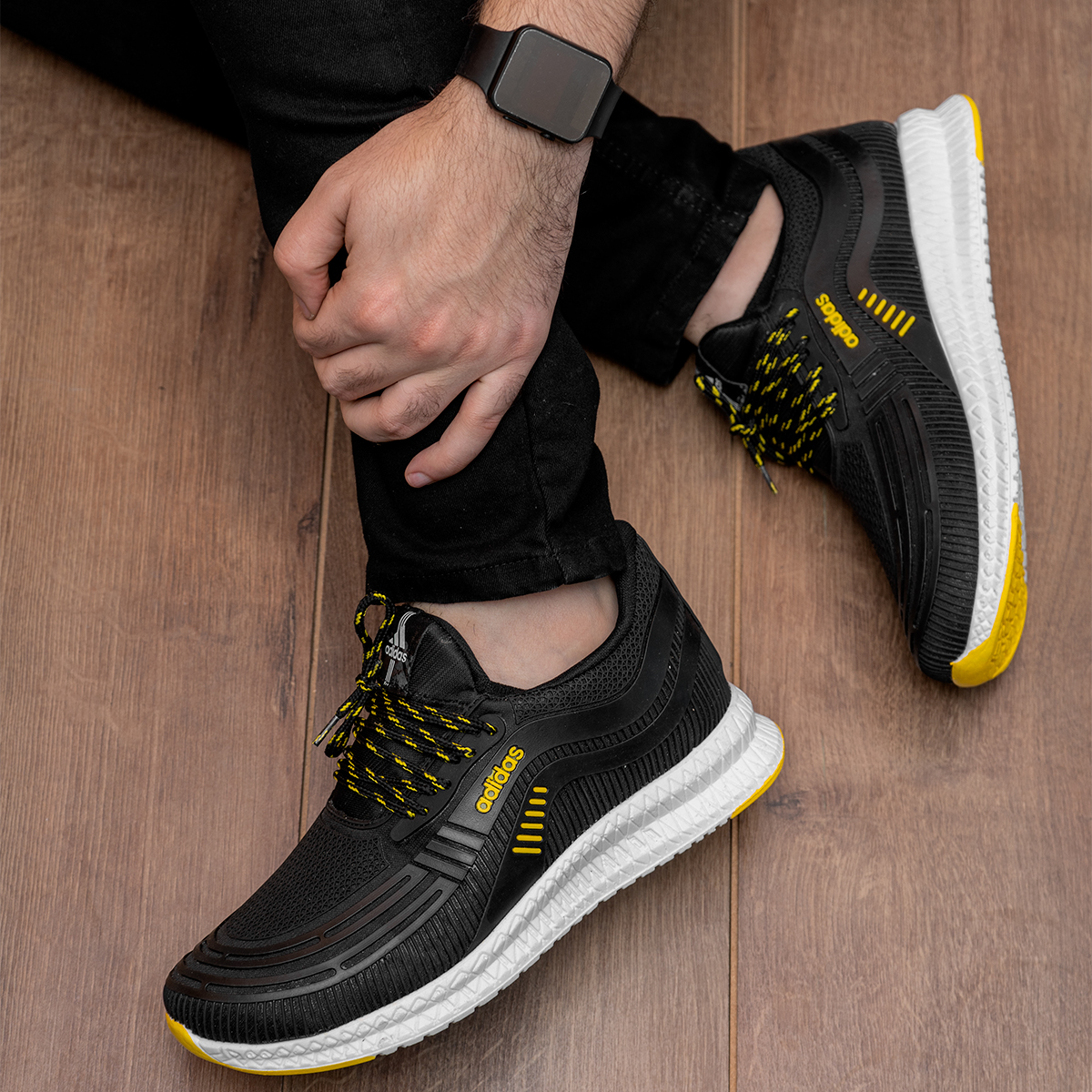 کفش ورزشی Adidas مردانه مشکی زرد مدلPardad