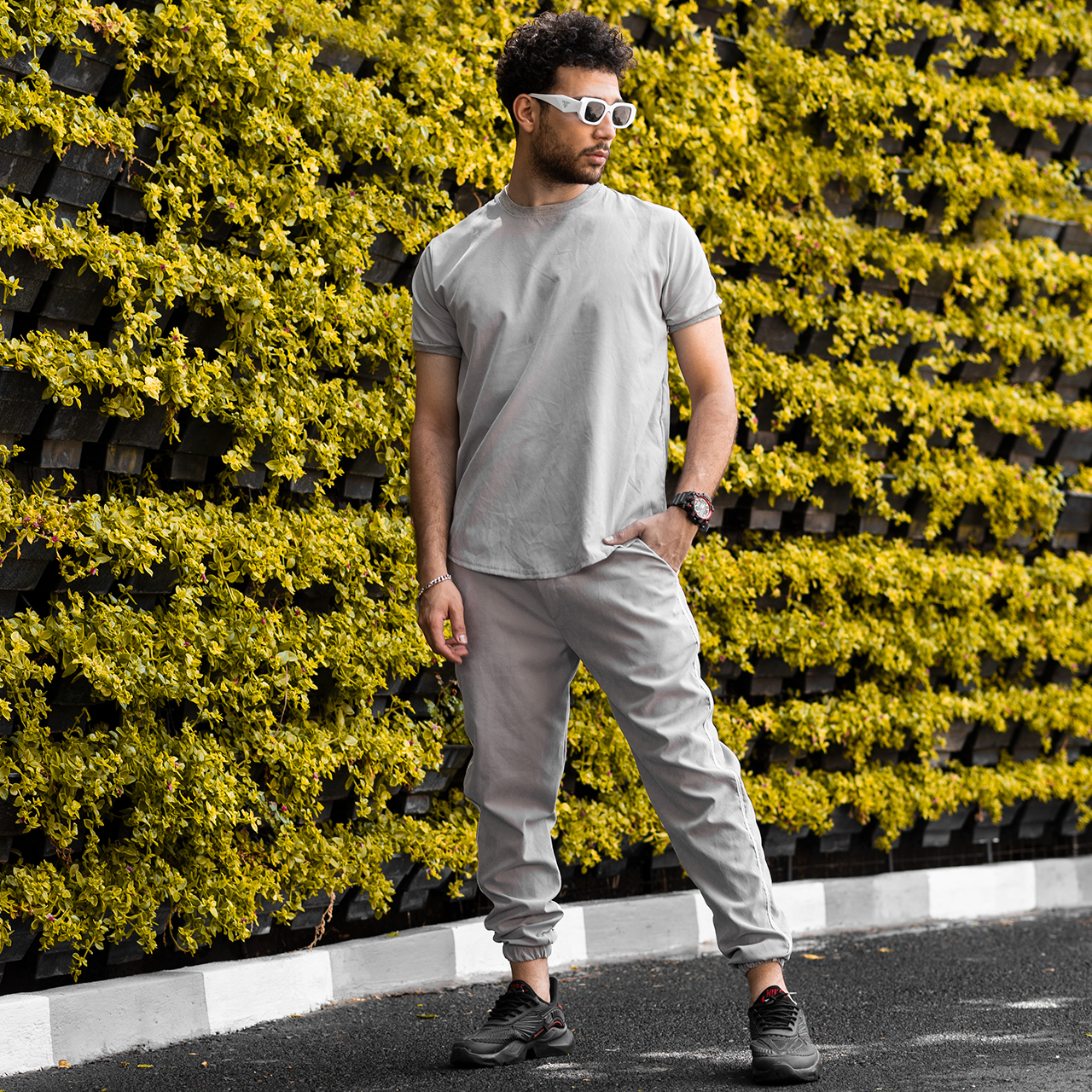 ست تیشرت شلوار مردانه طوسی مدل uota