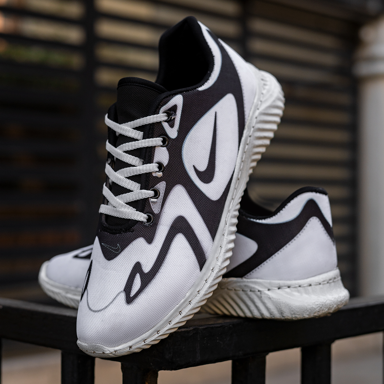 کفش ورزشی سفید مشکی مردانه (T) مدل Bevis