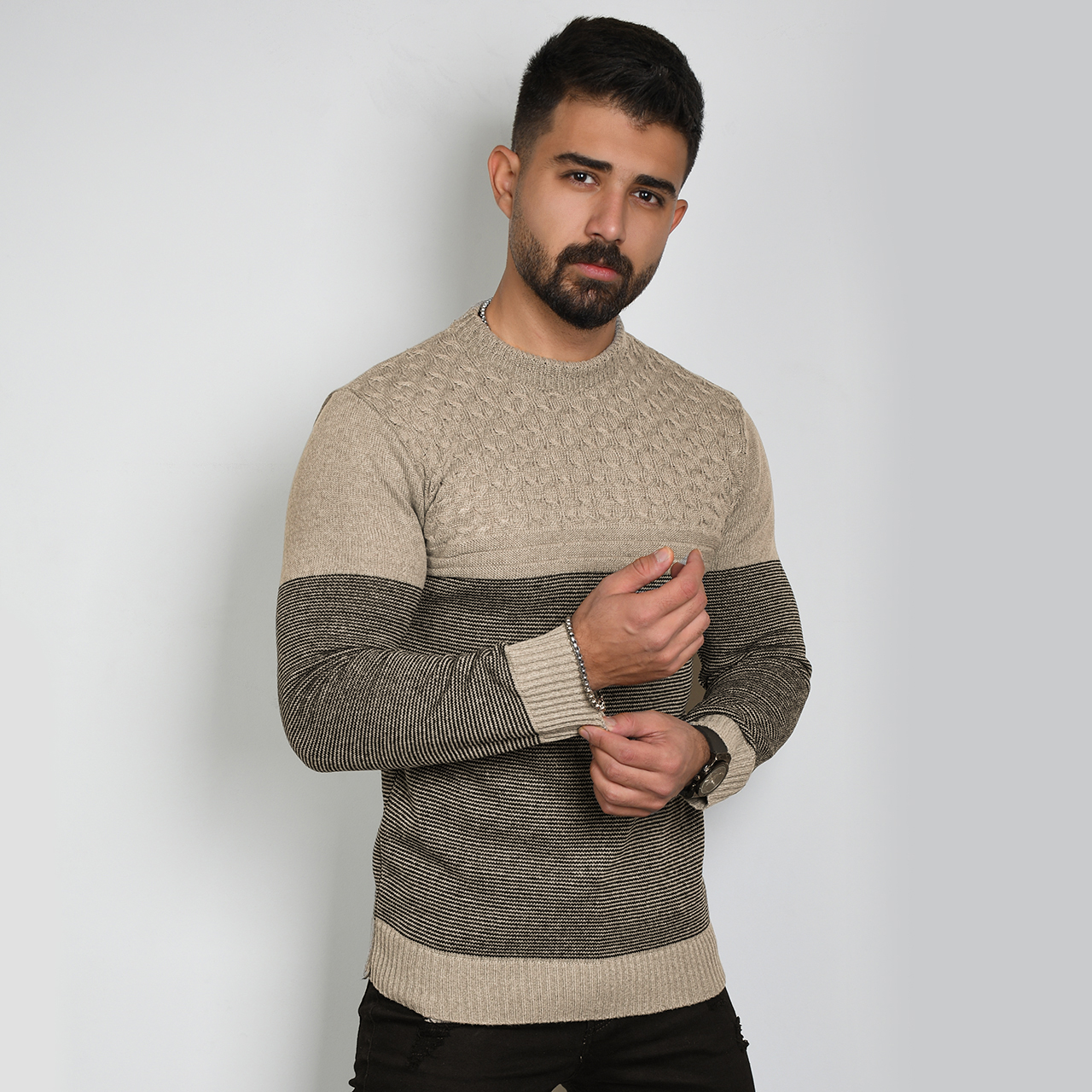 پلیور مردانه راه راه کرم مدل navid