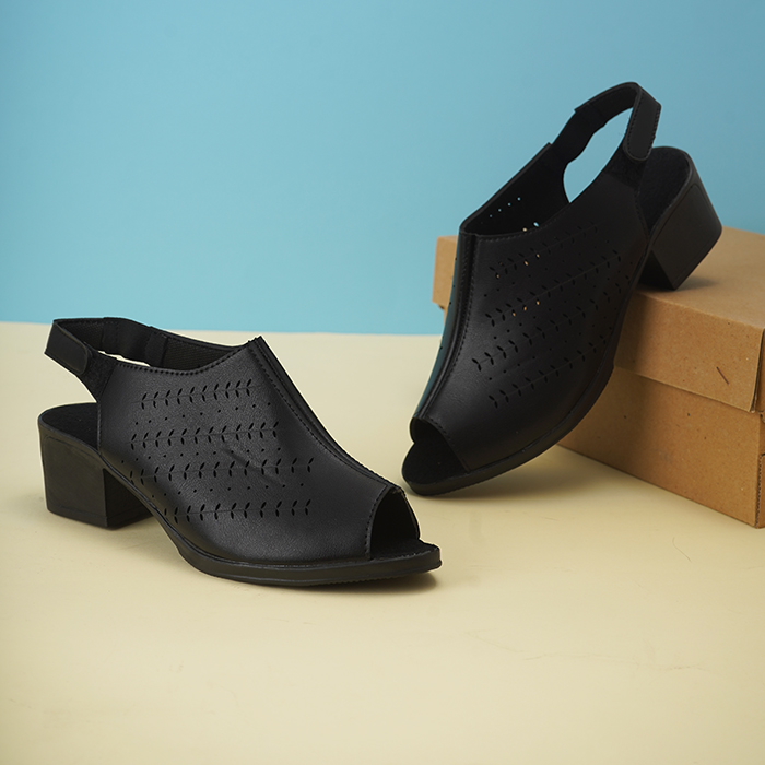 صندل زنانه مشکی مدل mona