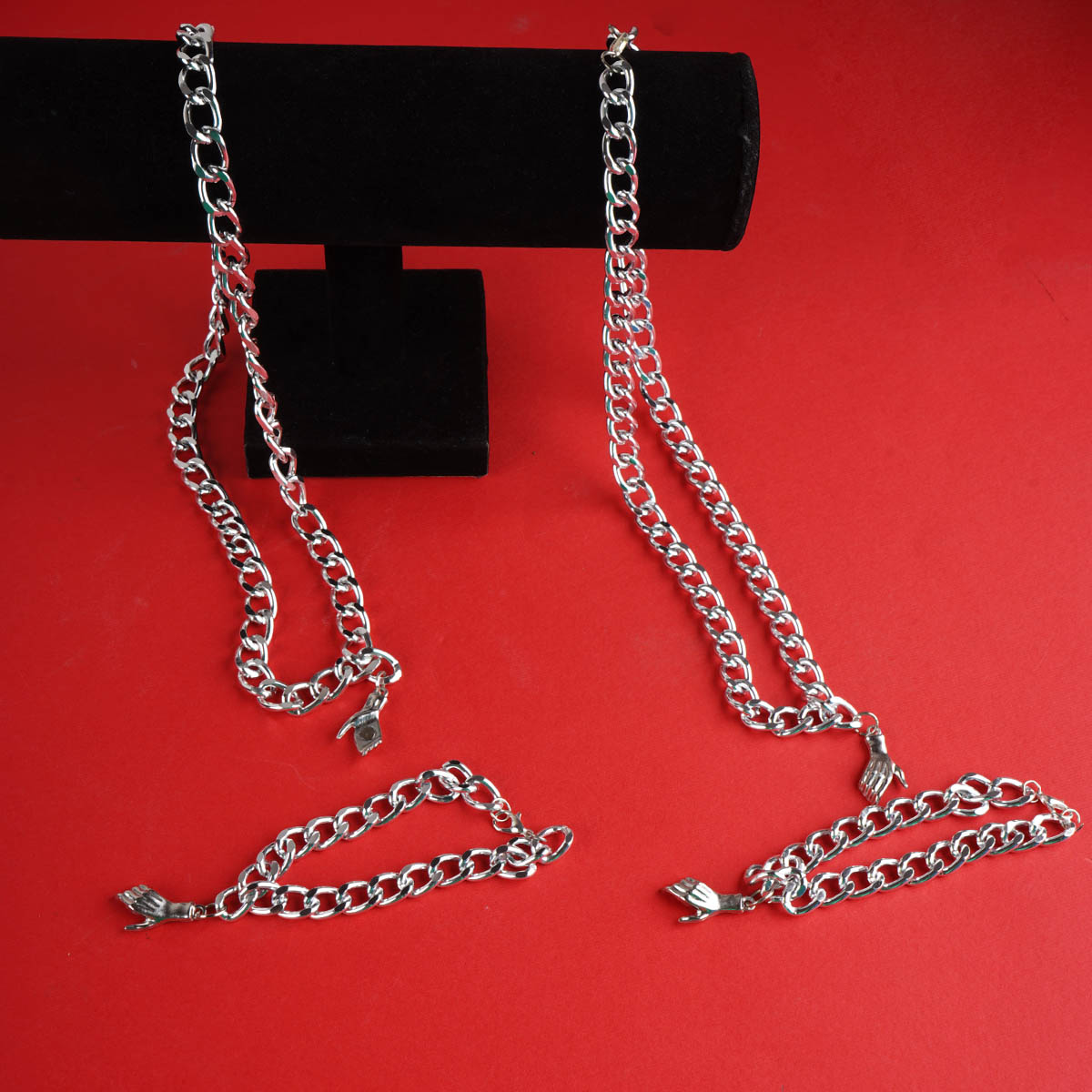 ست گردنبند و دستبند زوج نقره ای مدل TH