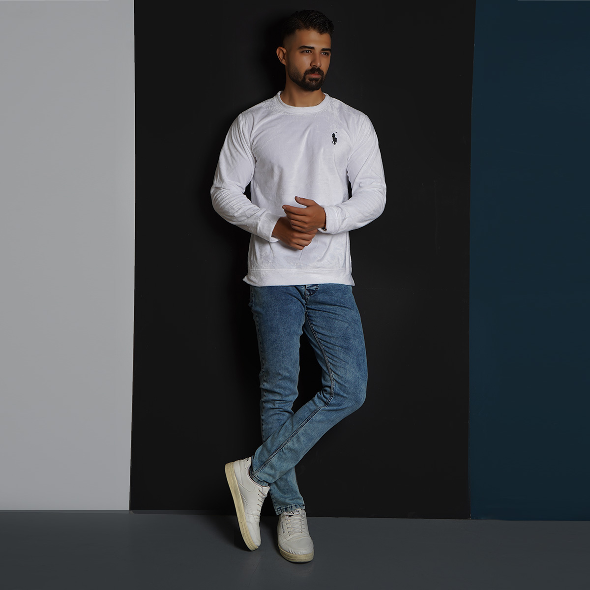 بلوز مردانه مخمل سفید مدل Raden