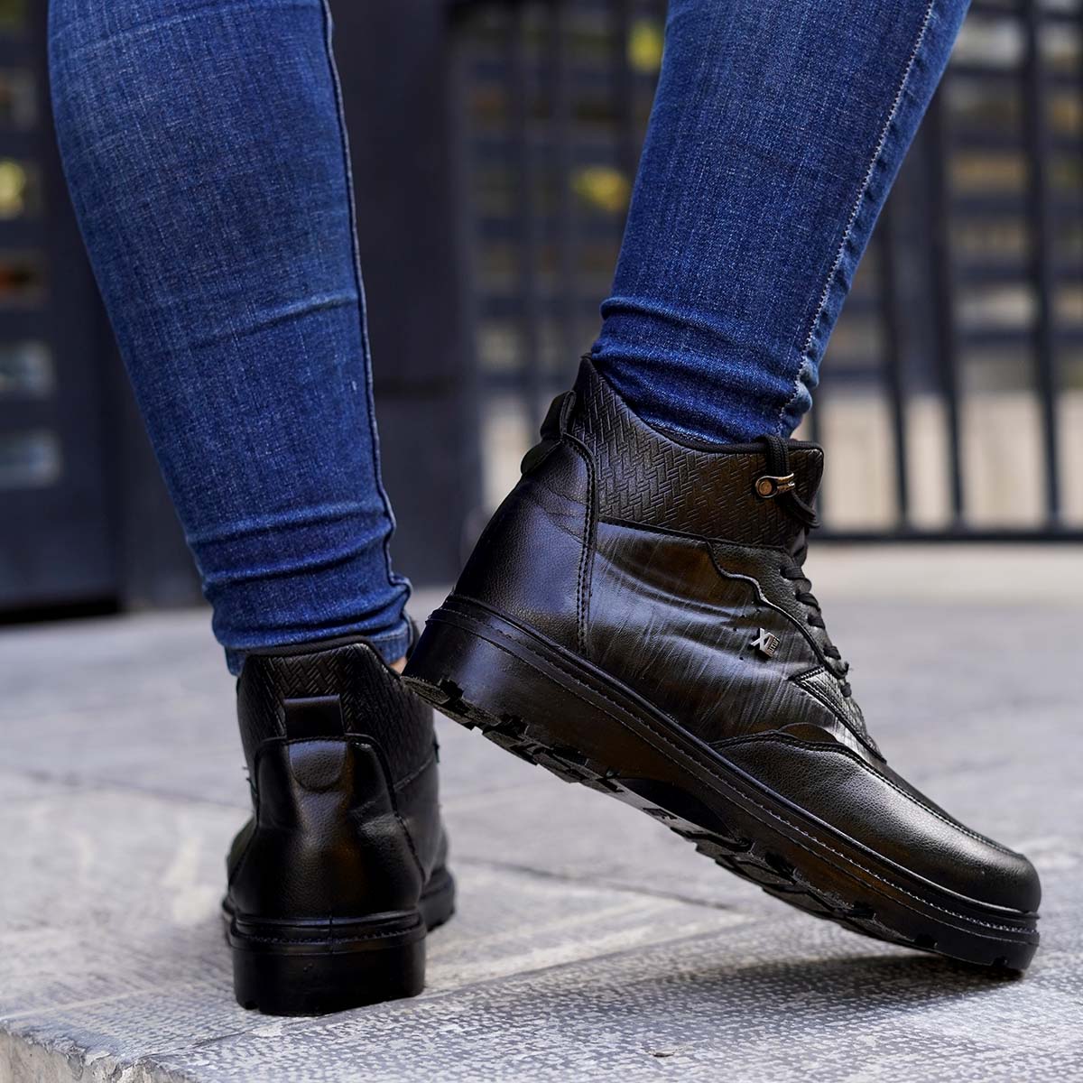 نیم بوت مشکی مردانه مدل Parsa