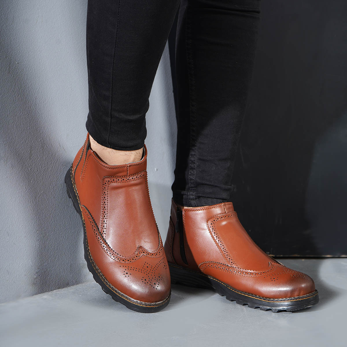 نیم بوت قهوه ای مردانه مدل ASHVAN