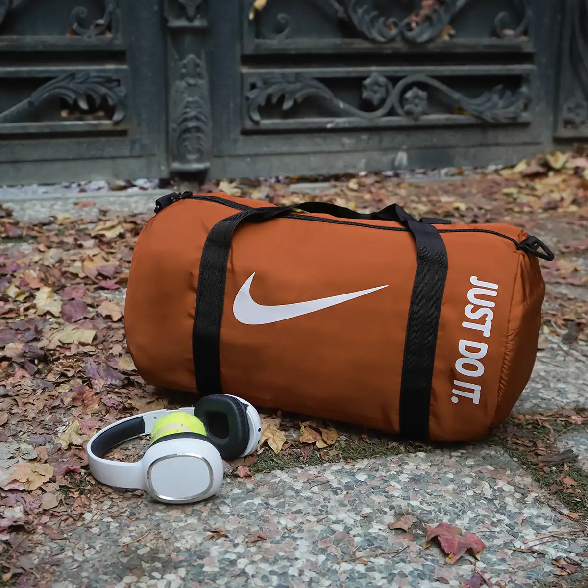 کیف ورزشی نایک قهوه ای مدل jenga