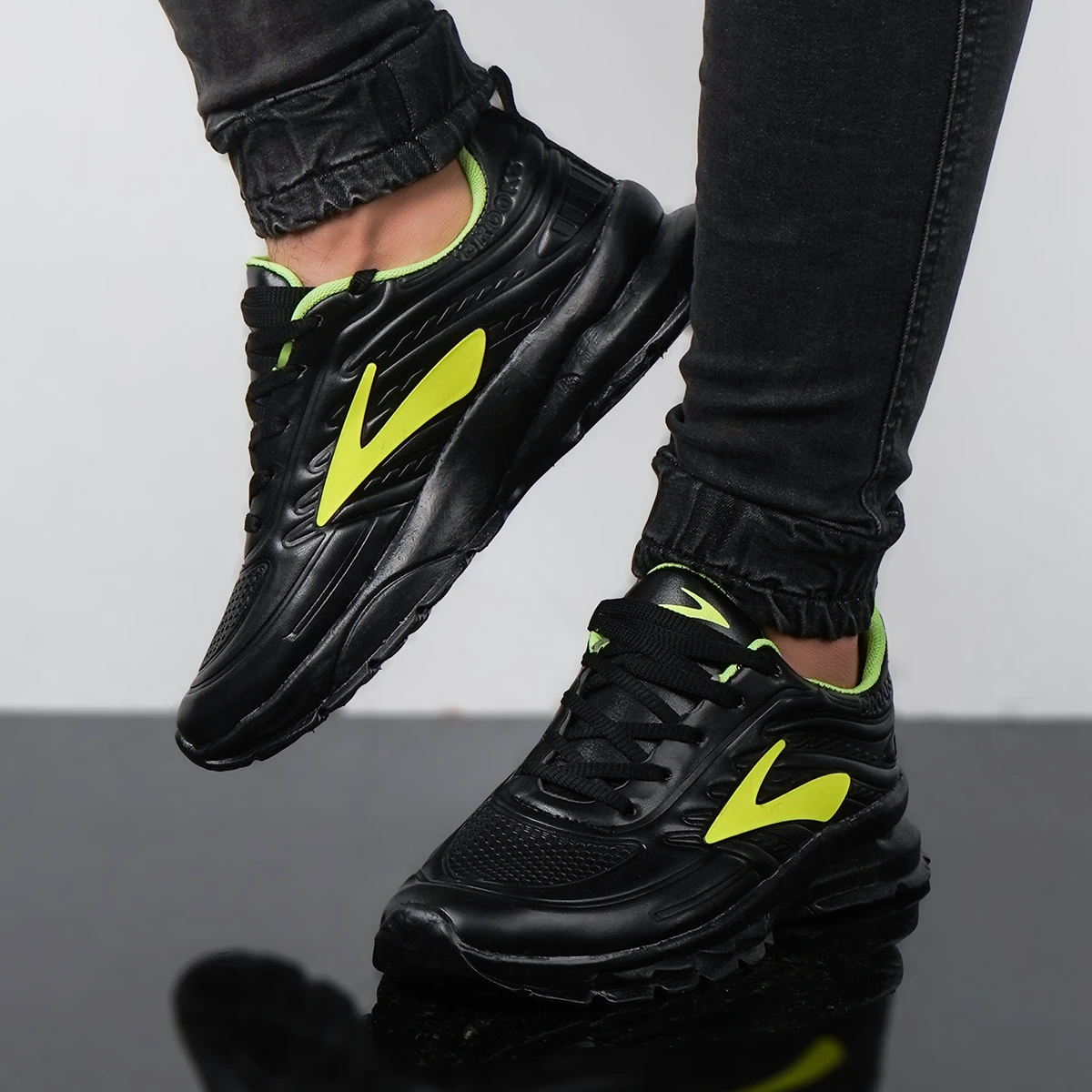 کفش ورزشی مردانه مشکی سبز مدل Padman