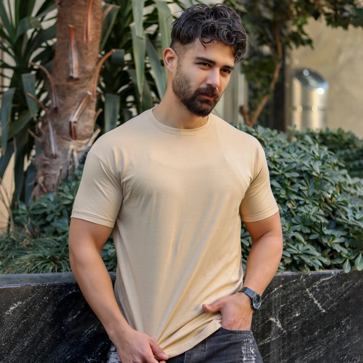 تیشرت ساده کرم مردانه مدل Vala
