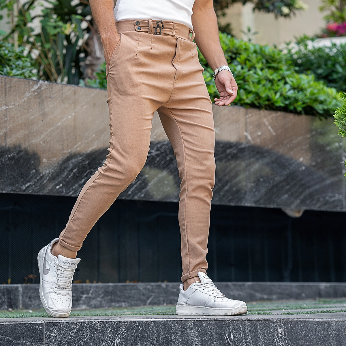 شلوار مردانه کرم دو دکمه دو سگک مدل kyanosh