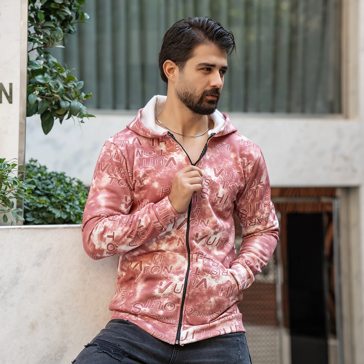 سوییشرت طرحدار مردانه قرمز مدل Roham