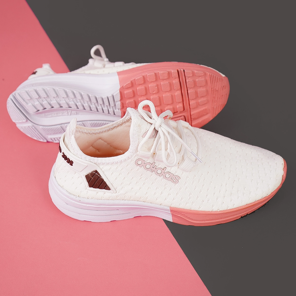 کفش ورزشی زنانه سفید صورتی مدل Rima