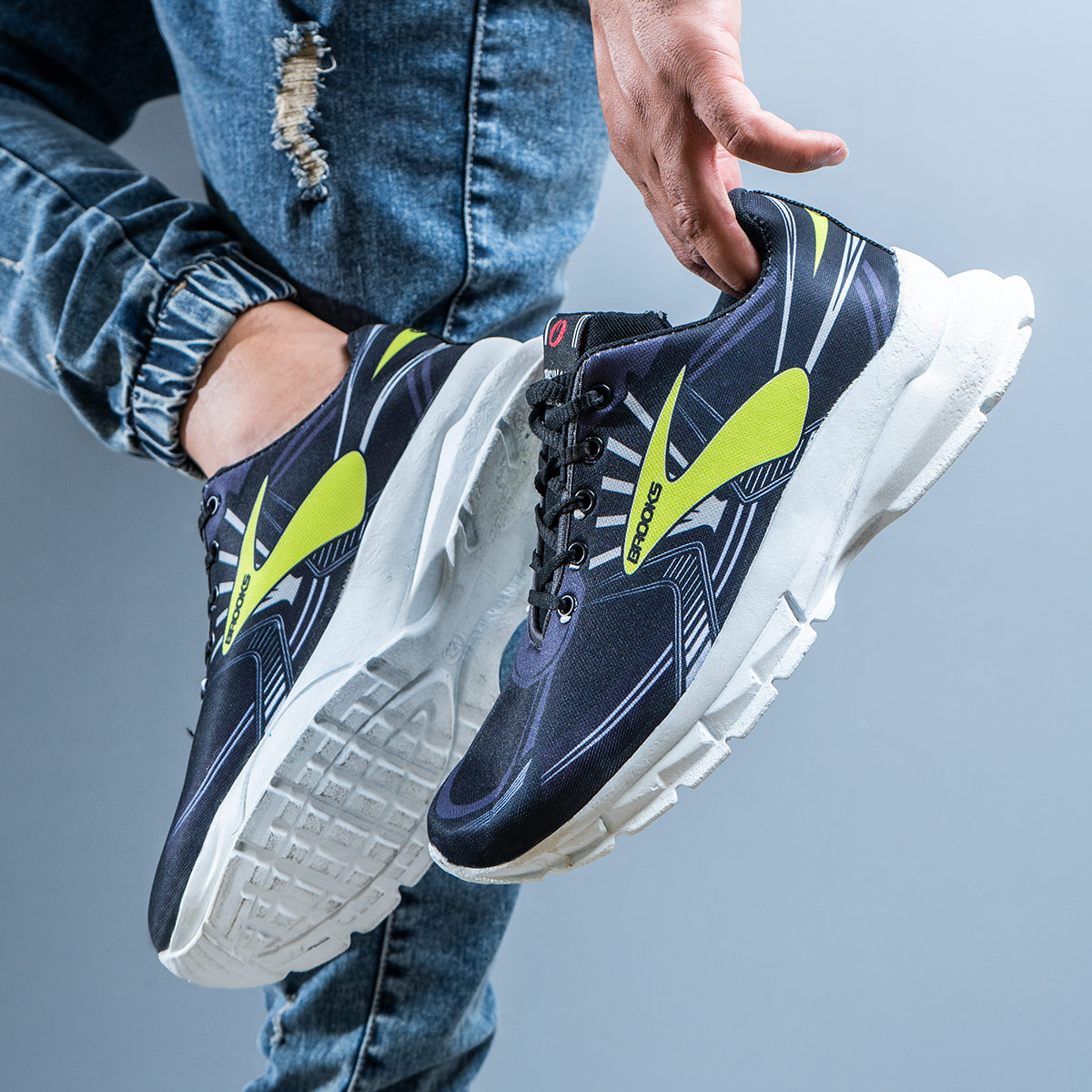 کفش ورزشی Brooks مردانه مشکی سبز مدل Folen-