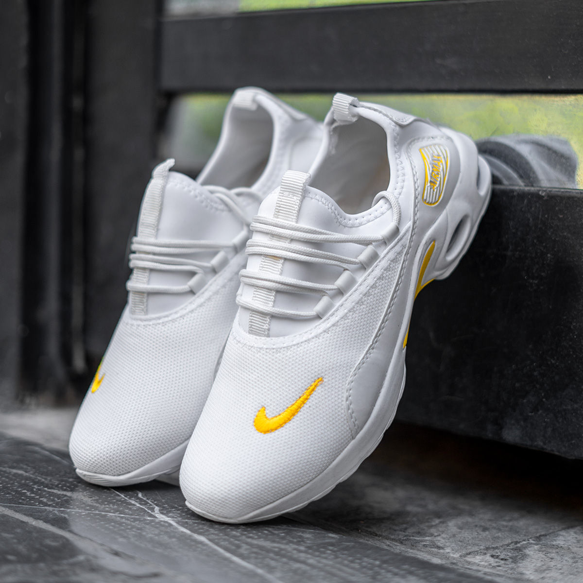 کفش ورزشی Nikeمردانه سفید مدل Mahed